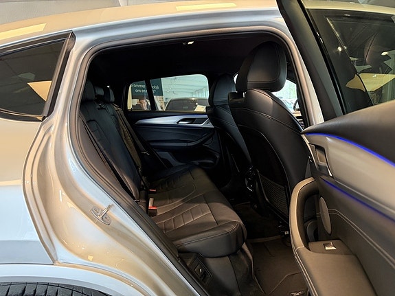 BMW X4 28 of 30