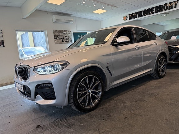 BMW X4 2 of 5