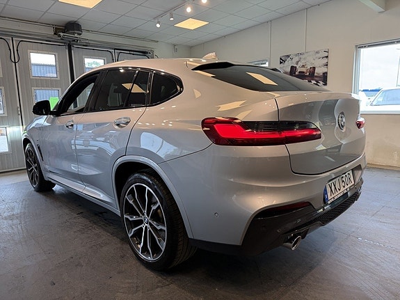 BMW X4 3 of 5