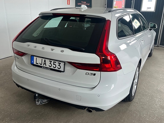 Volvo V90 11 of 21