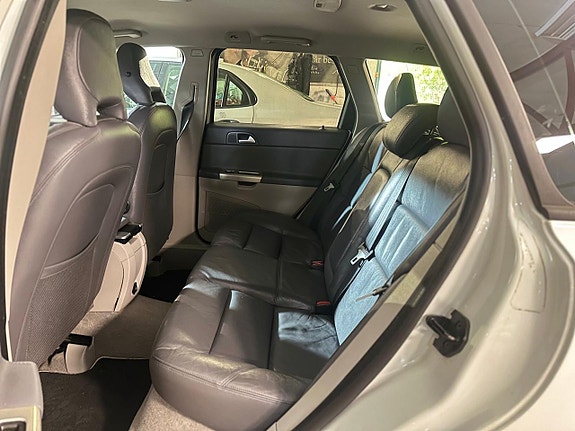 Volvo V50 7 of 14