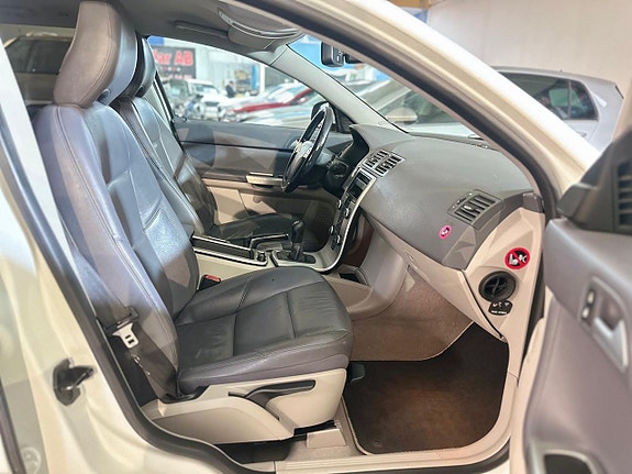 Volvo V50 11 of 14