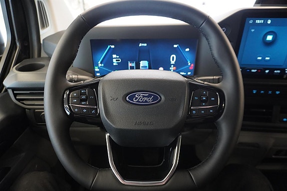 Ford Transit Custom 10 of 17