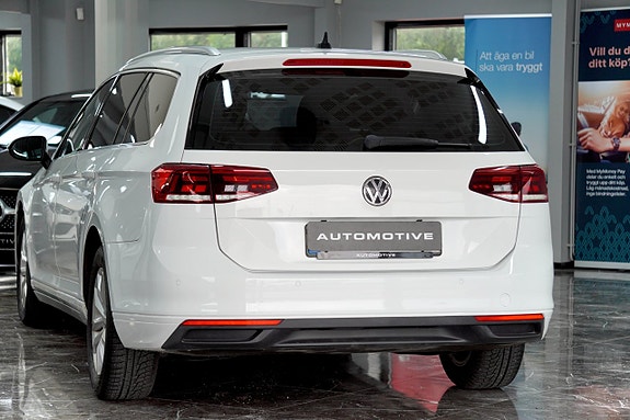 Volkswagen Passat 7 of 18