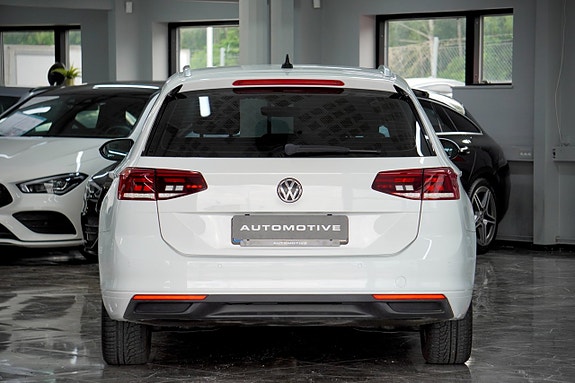 Volkswagen Passat 3 of 5
