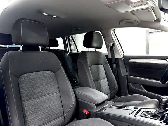 Volkswagen Passat 8 of 18