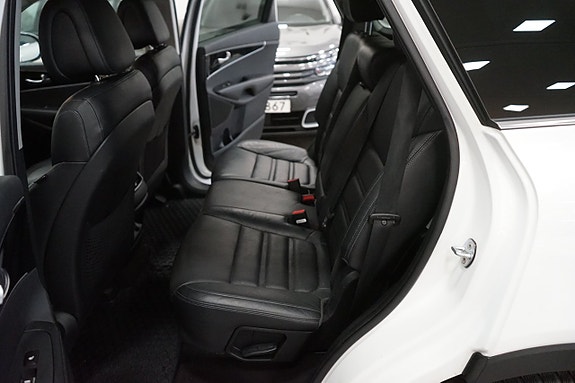 Kia Sorento 11 of 16