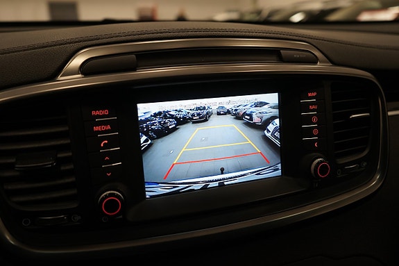 Kia Sorento 13 of 16