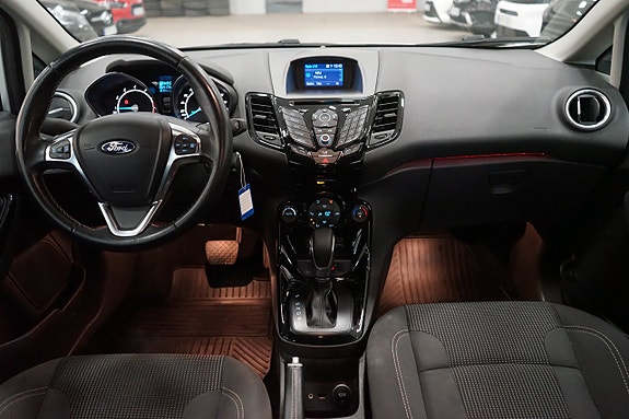 Ford Fiesta 8 of 16