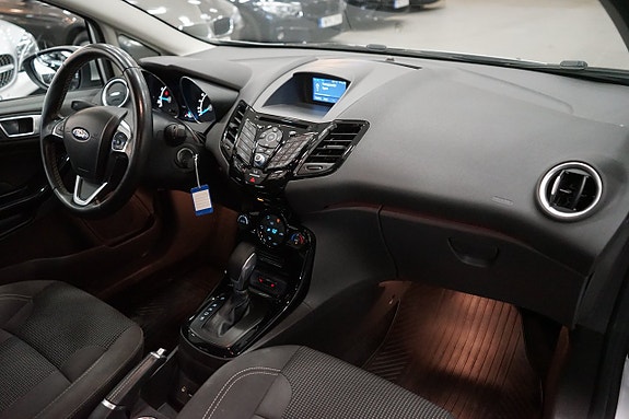Ford Fiesta 14 of 16