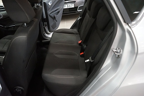 Ford Fiesta 11 of 16