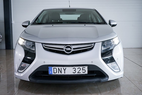 Opel Ampera 2 of 5