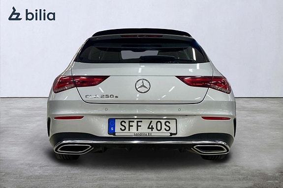 Mercedes-Benz CLA250 e 5 of 5