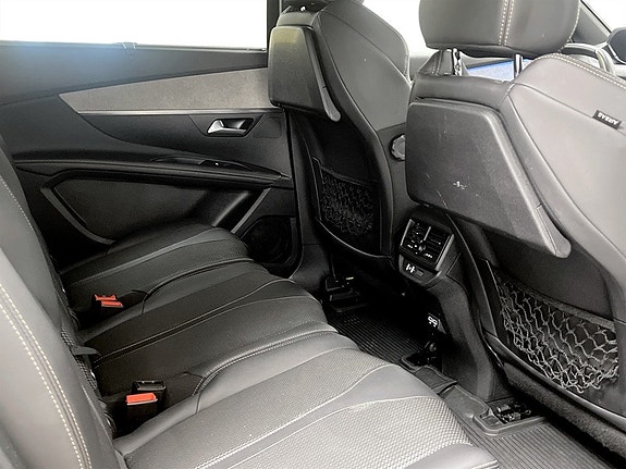 Peugeot 5008 12 of 17