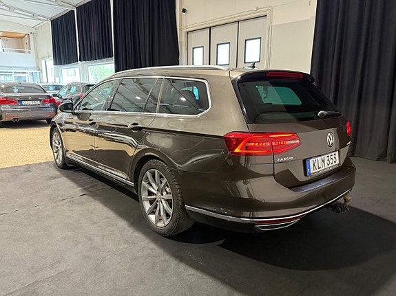 Volkswagen Passat 3 of 5