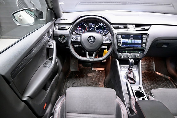 Skoda Octavia RS 15 of 21