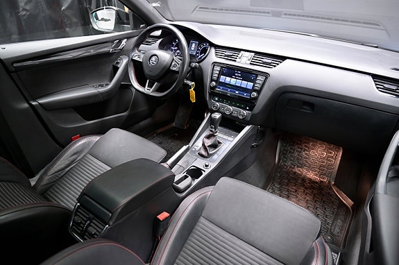 Skoda Octavia RS 12 of 21