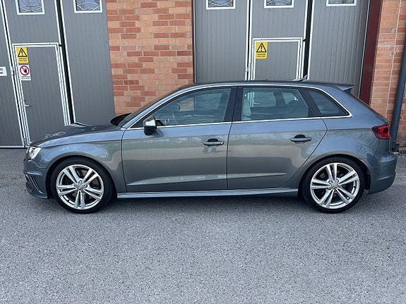 Audi S3 2 of 5