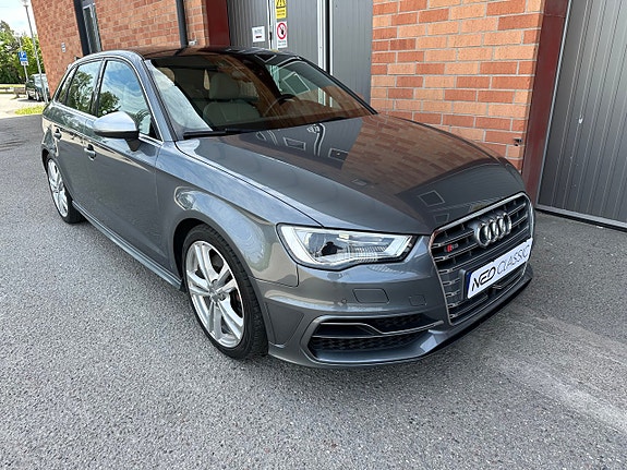 Audi S3 4 of 5
