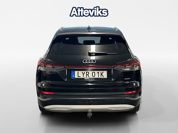 Audi Q4 e-tron 4 of 5