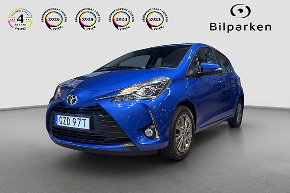 Toyota Yaris 4 of 17