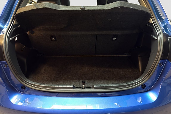 Toyota Yaris 9 of 17