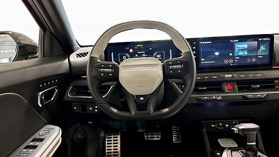 Kia K4 10 of 12