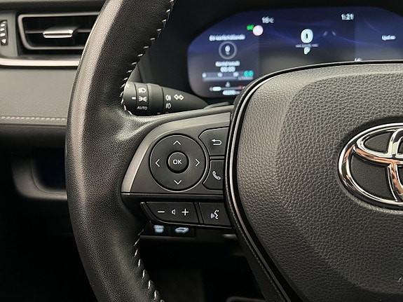 Toyota RAV4 19 of 30