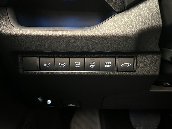 Toyota RAV4 26 of 30