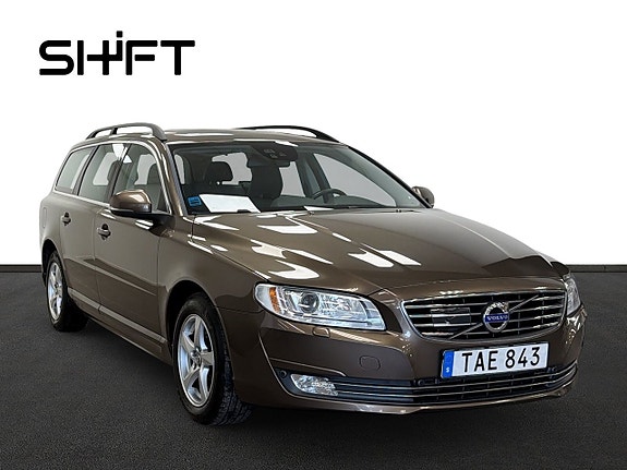 Volvo V70 2 of 5