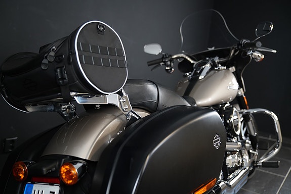 Harley-Davidson FLSB Sport Glide Cobra 5 of 10
