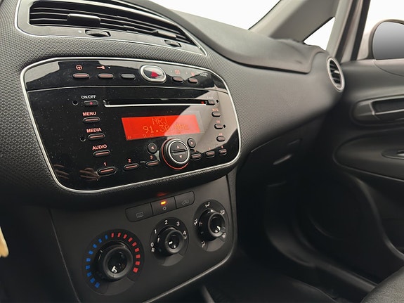 Fiat Punto 19 of 28