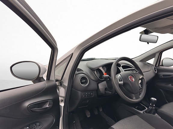 Fiat Punto 10 of 28