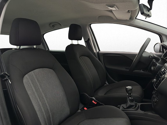 Fiat Punto 21 of 28