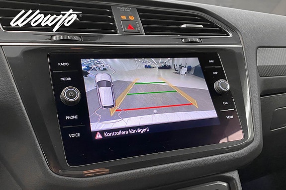 Volkswagen Tiguan Allspace 16 of 23