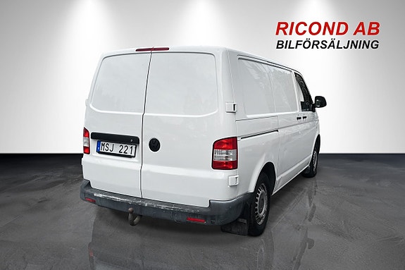 Volkswagen Transporter 3 of 5