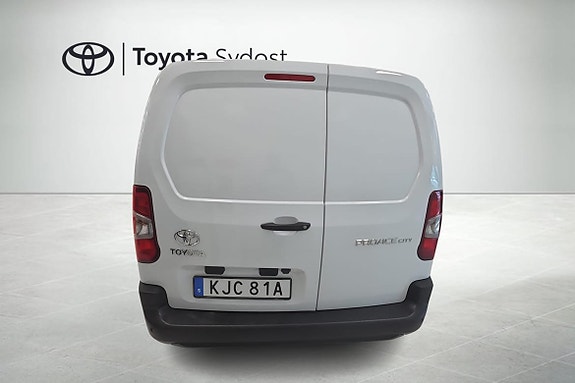 Toyota Proace City 3 of 5