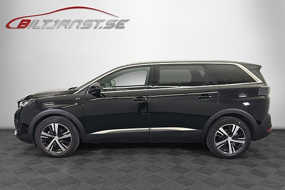 Peugeot 5008 2 of 5