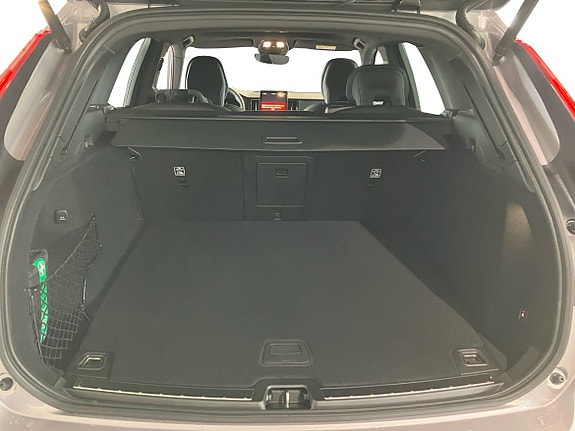 Volvo V60 13 of 13