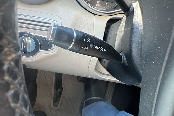 Mercedes-Benz C220 d 29 of 30
