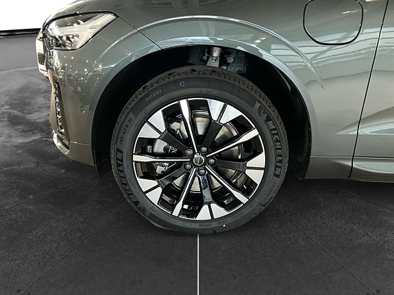 Volvo XC60 9 of 13