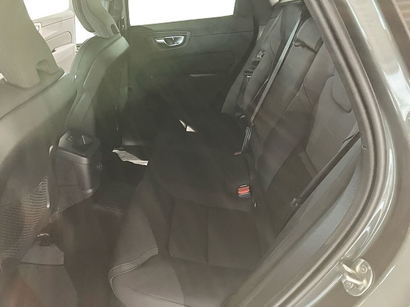Volvo XC60 6 of 13
