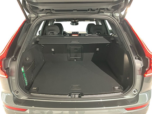 Volvo XC60 13 of 13