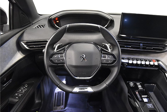 Peugeot 3008 2 of 5