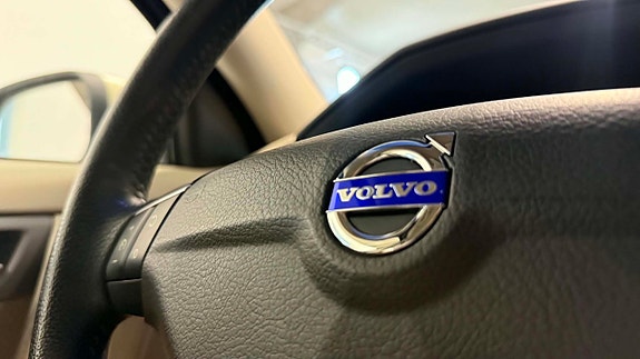 Volvo S60 16 of 24
