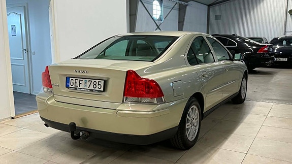 Volvo S60 7 of 24