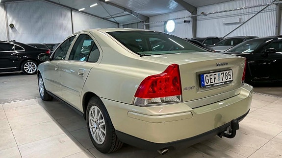Volvo S60 5 of 5