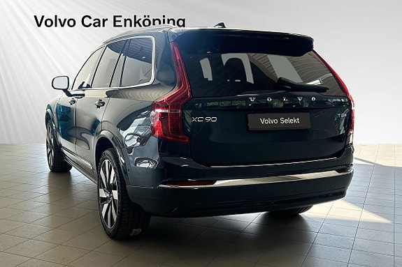 Volvo XC90 4 of 30