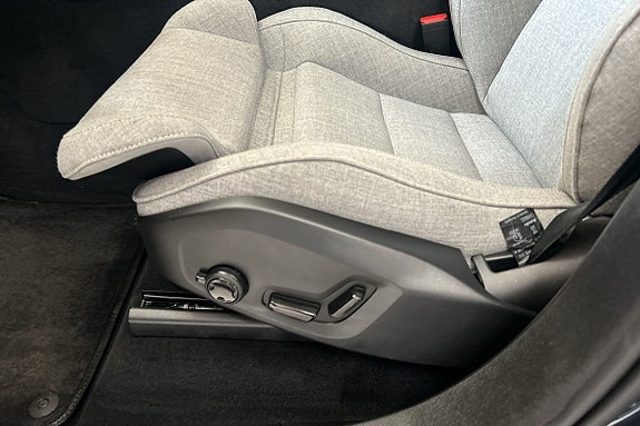 Volvo XC90 29 of 30