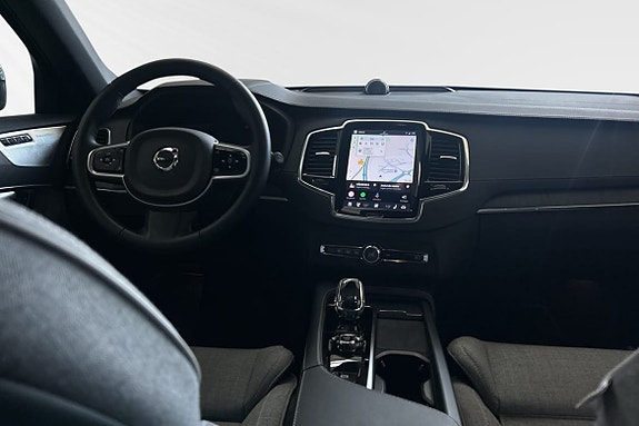 Volvo XC90 9 of 30